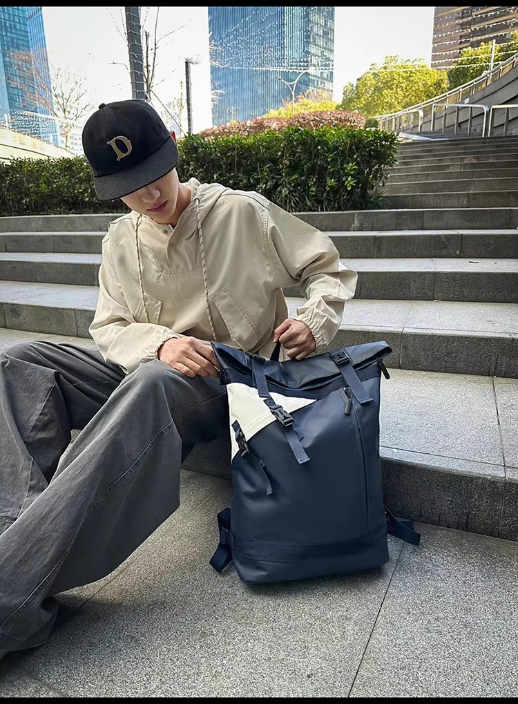 Water-Resistant Large Capacity Lightweight Modern Outdoor Oxford Roll Top Backpack product detail