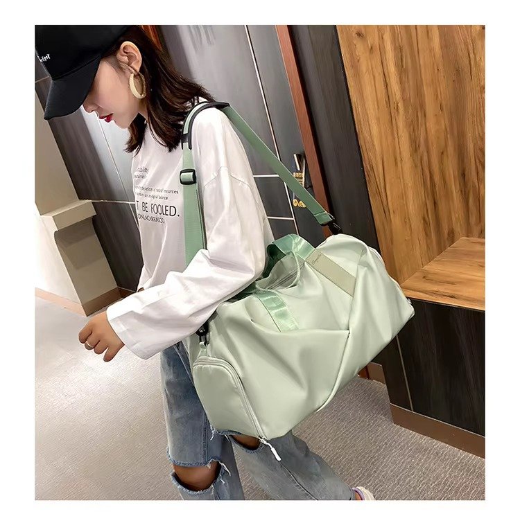 Design Waterproof Leisure Sport Fitness Bag Portable Large Capacity Shoe Compartment Dry Wet Separation Travel Bags detail image