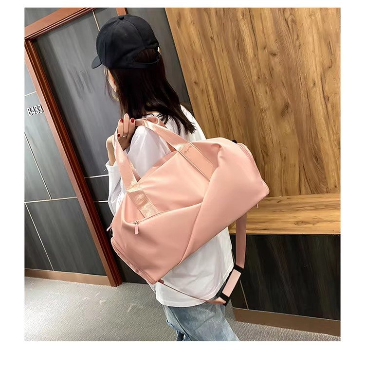 Design Waterproof Leisure Sport Fitness Bag Portable Large Capacity Shoe Compartment Dry Wet Separation Travel Bags detail image