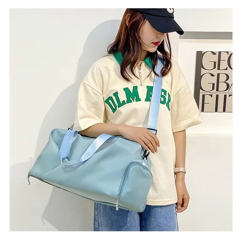 Design Waterproof Leisure Sport Fitness Bag Portable Large Capacity Shoe Compartment Dry Wet Separation Travel Bags detail image
