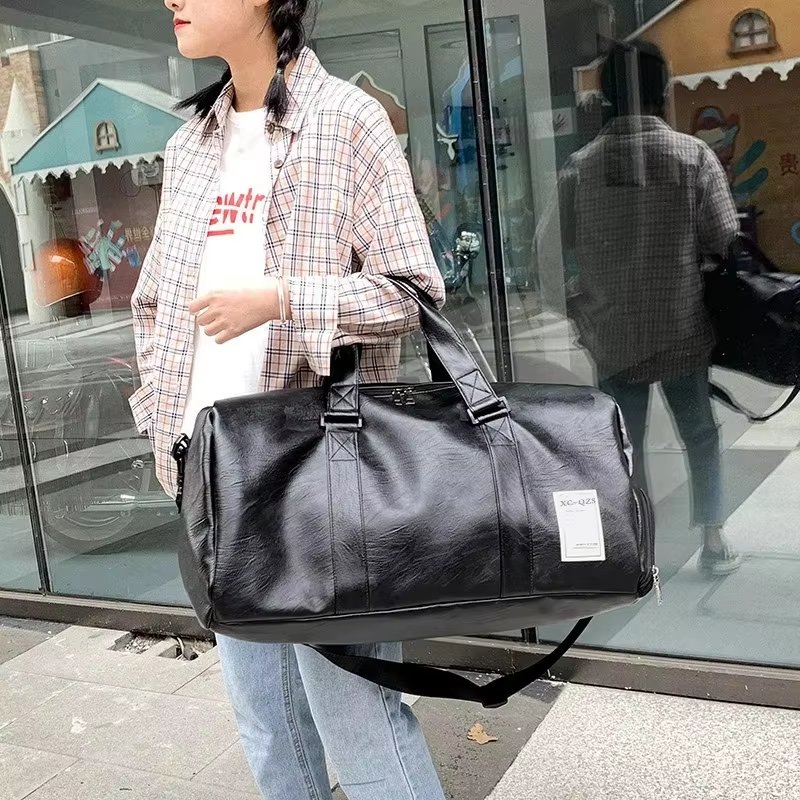 Waterproof Shoe Compartment PU Leather Sports Travel Lightweight Duffel Bag product detail