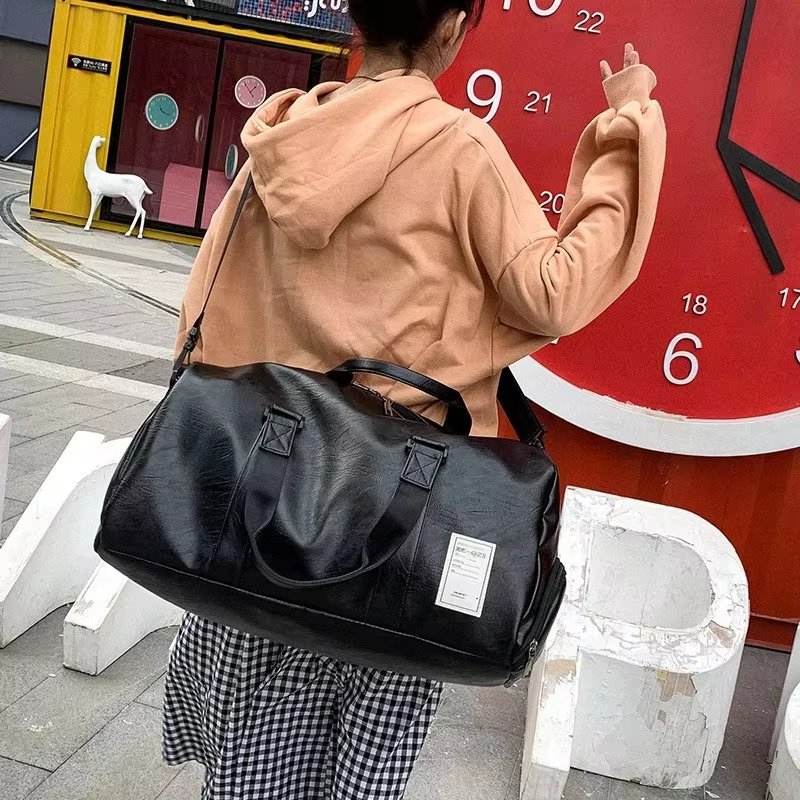 Waterproof Shoe Compartment PU Leather Sports Travel Lightweight Duffel Bag product detail