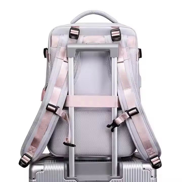 Large Capacity Outdoor Business Travel Nylon Laptop Backpack product detail