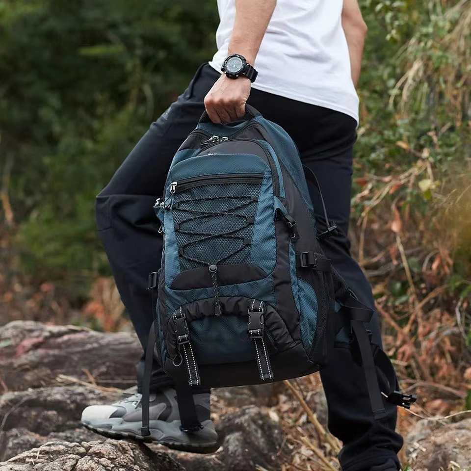 Anti-Theft 40L Polyester Camping Trekking Backpack detail image