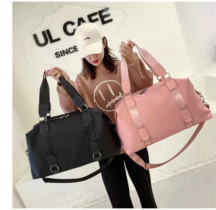 Large Capacity Multi-function Gym Sports Travel Outdoor Handbag Yoga Travel Tote Bag - product detail