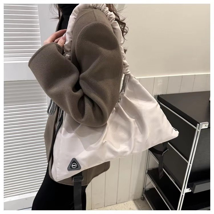 Ladies Sports Travel Gym Duffel Bag Waterproof Messenger Crossbody Tote Yoga Mat Carrier Bag Shoulder Handbag detail image