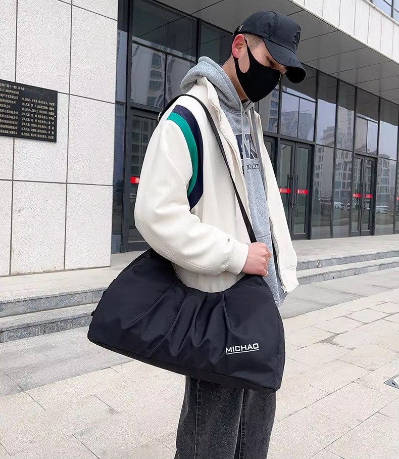 Design Single Shoulder Crossbody Gym Tote Bag High Capacity Travel Fitness Sports Duffel Bag detail image