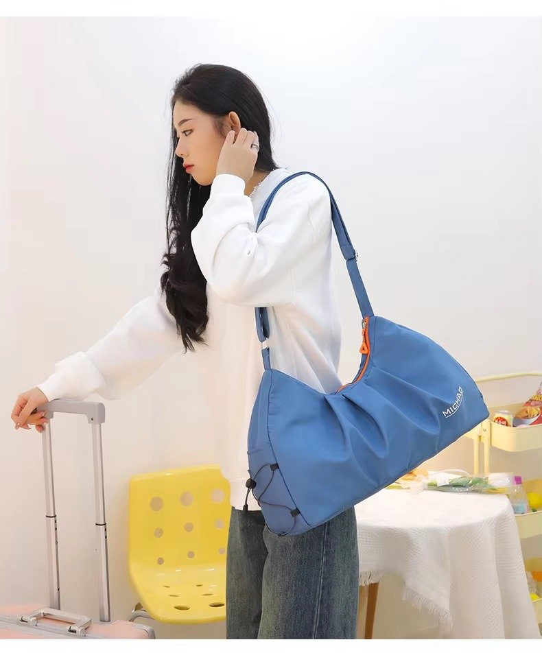 Design Single Shoulder Crossbody Gym Tote Bag High Capacity Travel Fitness Sports Duffel Bag detail image