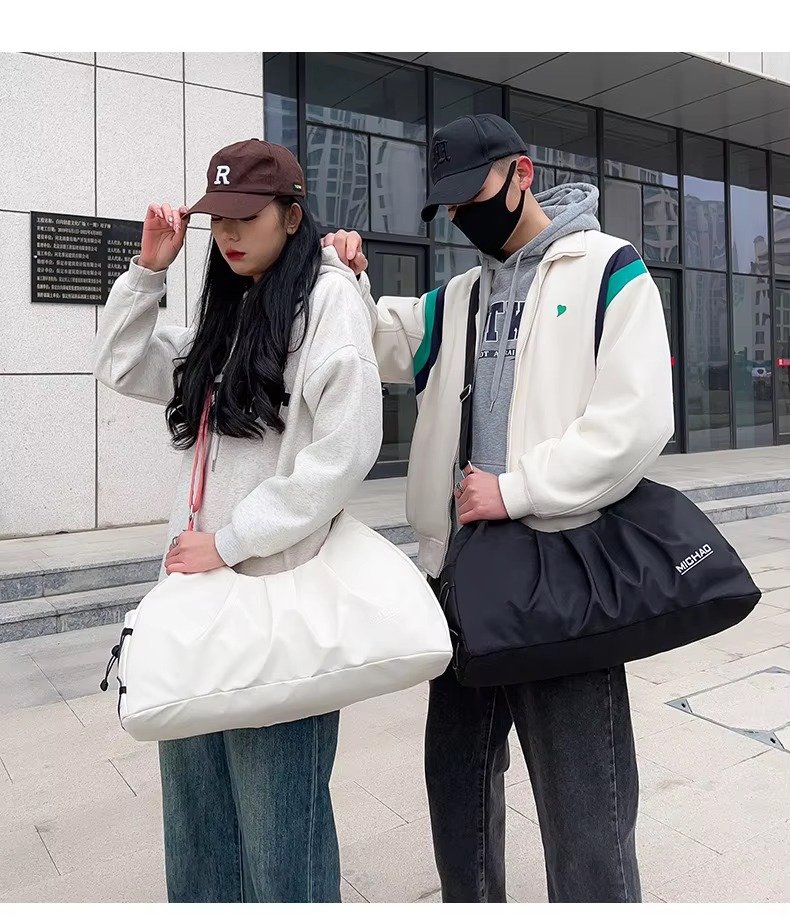 Design Single Shoulder Crossbody Gym Tote Bag High Capacity Travel Fitness Sports Duffel Bag detail image