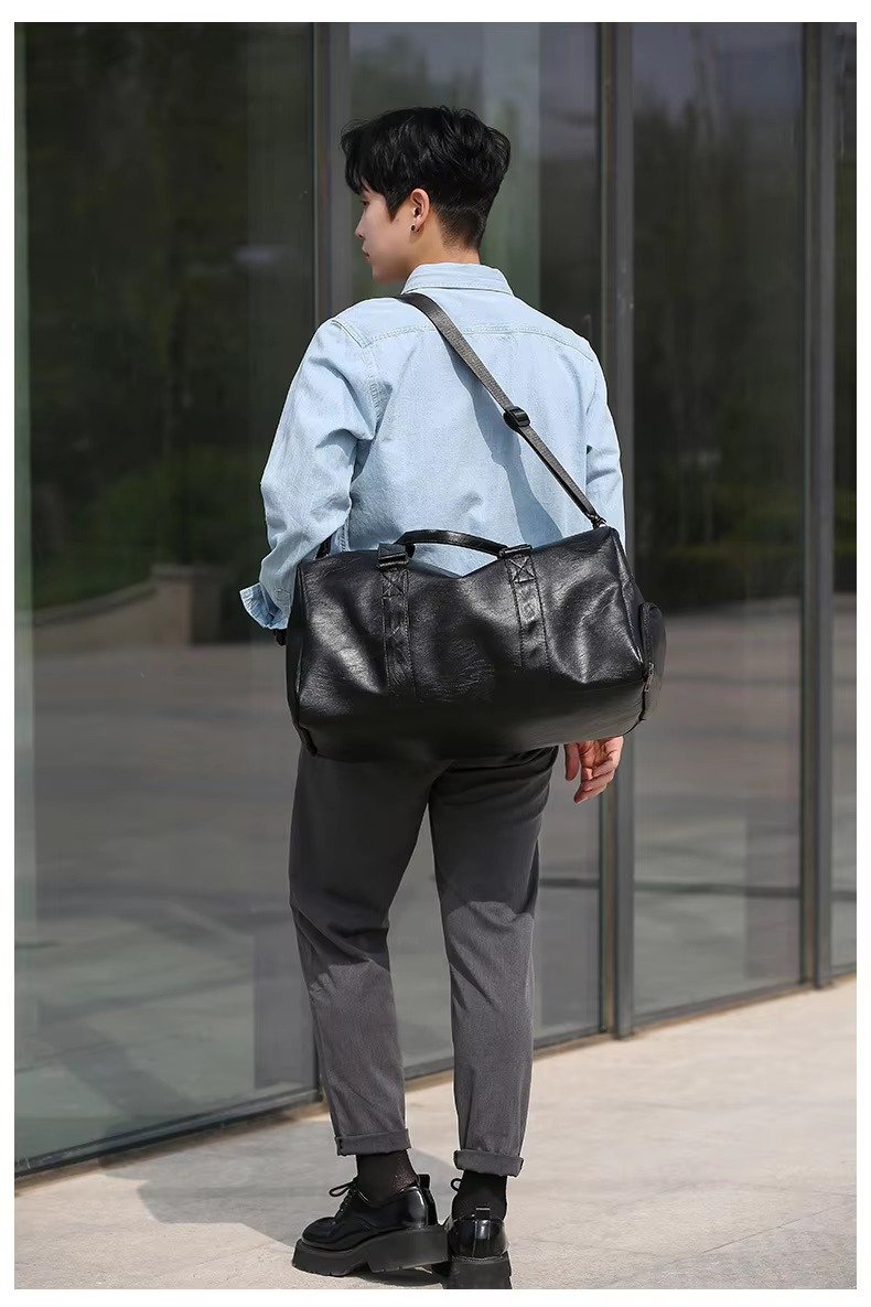 Fashionable PU Leather Waterproof Travel Bag Large Capacity Wet Dry Separation Sports Luggage Duffel Bag With Shoes Compartment product detail