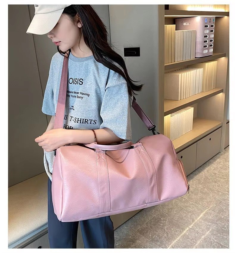Fashionable PU Leather Waterproof Travel Bag Large Capacity Wet Dry Separation Sports Luggage Duffel Bag With Shoes Compartment product detail