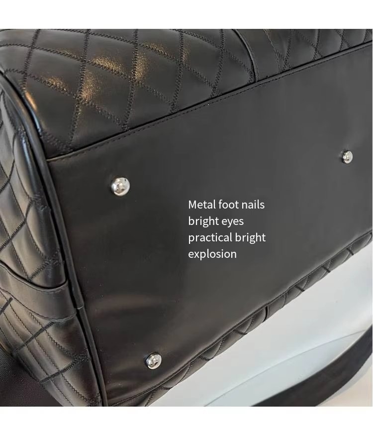 Waterproof PU Leather Weekend Travel Duffel Bag product detail
