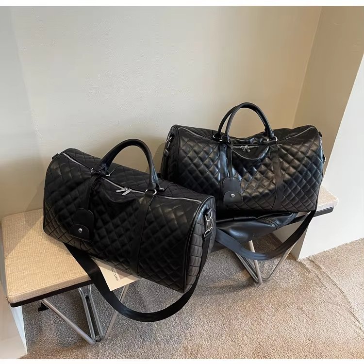 Waterproof PU Leather Weekend Travel Duffel Bag product detail