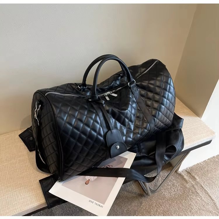 Waterproof PU Leather Weekend Travel Duffel Bag product detail