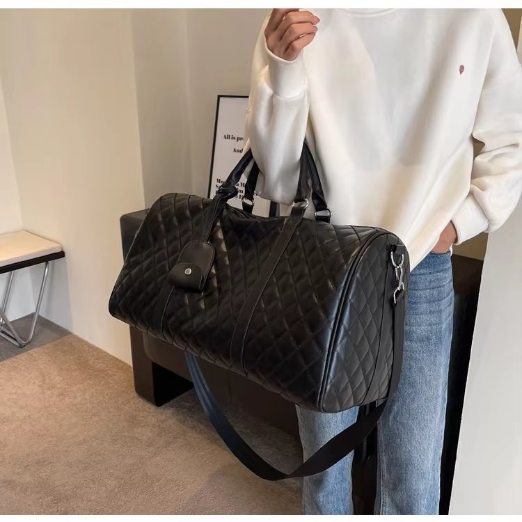 Waterproof PU Leather Weekend Travel Duffel Bag product detail