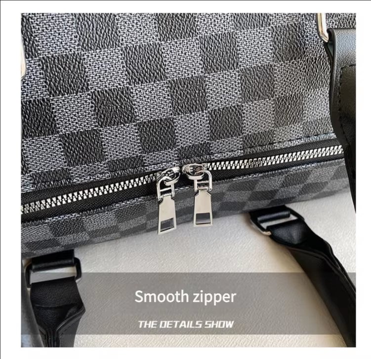 Waterproof PU Leather Business Travel Shoulder Duffel Bag product detail