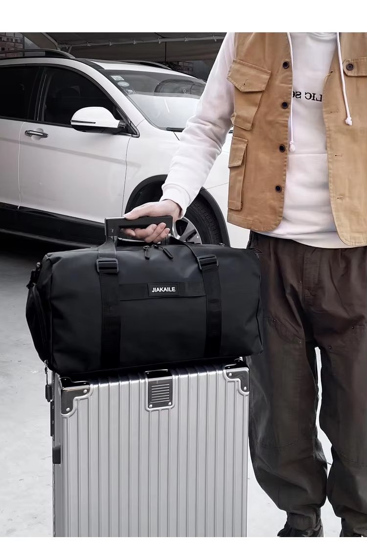 Water-Resistant Shoe Compartment Oxford Sports Travel Duffel Bag product detail