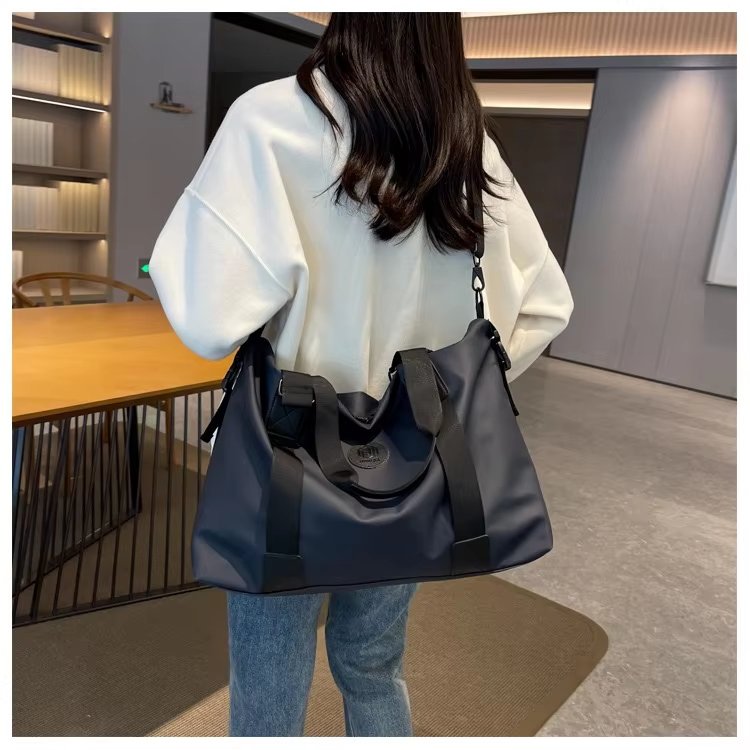 Waterproof Lightweight Gym Sports Travel Outdoor Travel Tote Bag - product detail