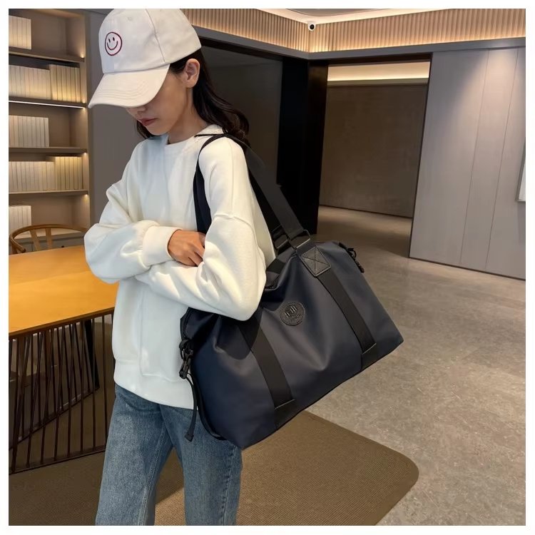 Waterproof Lightweight Gym Sports Travel Outdoor Travel Tote Bag - product detail