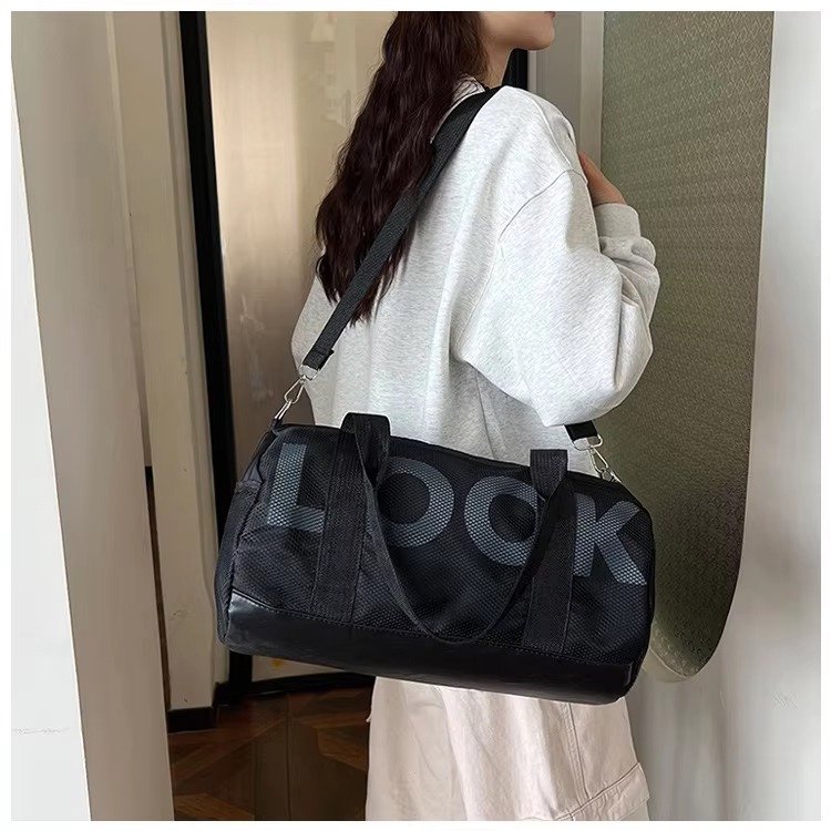 Large Capacity Nylon Waterproof Yoga Fitness Sports Training Tote Gym Carry Bag Weekender Travel Luggage Duffel Bag detail image
