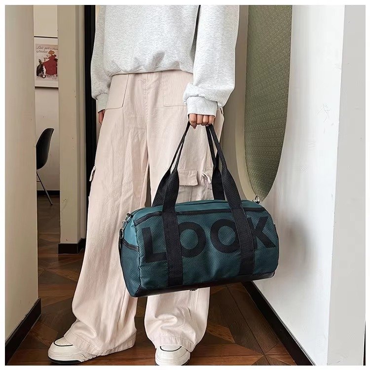 Large Capacity Nylon Waterproof Yoga Fitness Sports Training Tote Gym Carry Bag Weekender Travel Luggage Duffel Bag detail image