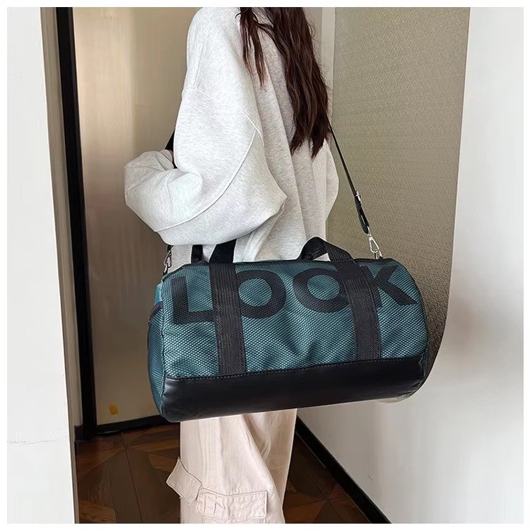 Large Capacity Nylon Waterproof Yoga Fitness Sports Training Tote Gym Carry Bag Weekender Travel Luggage Duffel Bag detail image