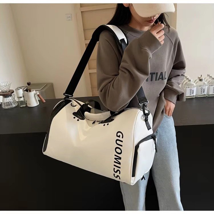 Large Capacity Travel Duffle Bag Dry Wet Separation Waterproof Sports Hand-Held Shoulder Fitness Bags with Shoes Compartment detail image