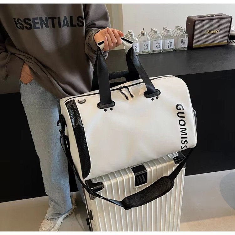 Large Capacity Travel Duffle Bag Dry Wet Separation Waterproof Sports Hand-Held Shoulder Fitness Bags with Shoes Compartment detail image