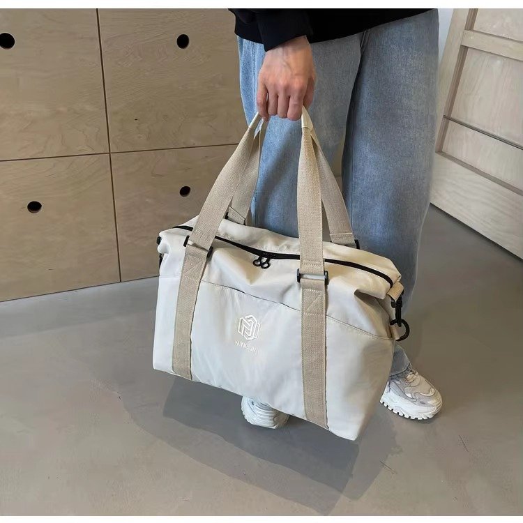 Embroidered Large Capacity Duffle Travel Duffel Tote Bag Handbag Lightweight Waterproof Sports Gym Fitness Luggage Bag detail image