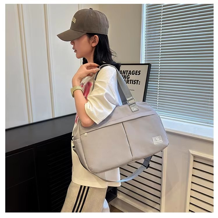 Large Capacity Multi-function Gym Sports Travel Outdoor Handbag Storage Travel Tote Bag - product detail