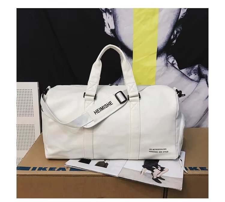 Waterproof Shoe Compartment PU Leather Sports Travel Heavy Duty Duffel Bag product detail