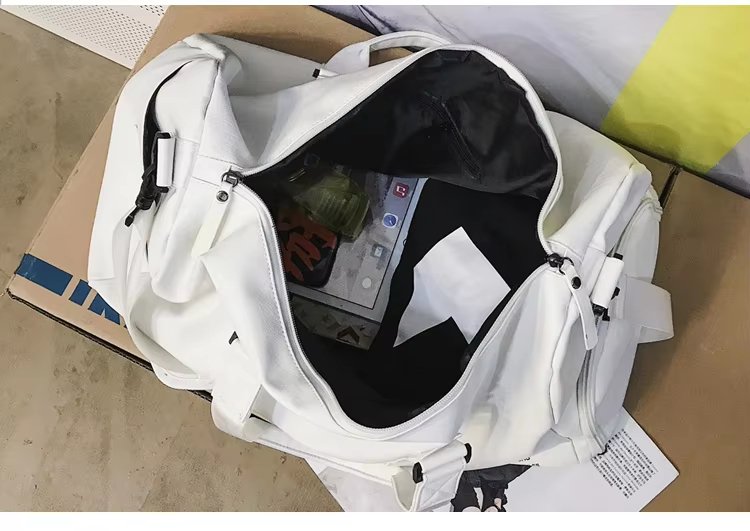 Waterproof Shoe Compartment PU Leather Sports Travel Heavy Duty Duffel Bag product detail