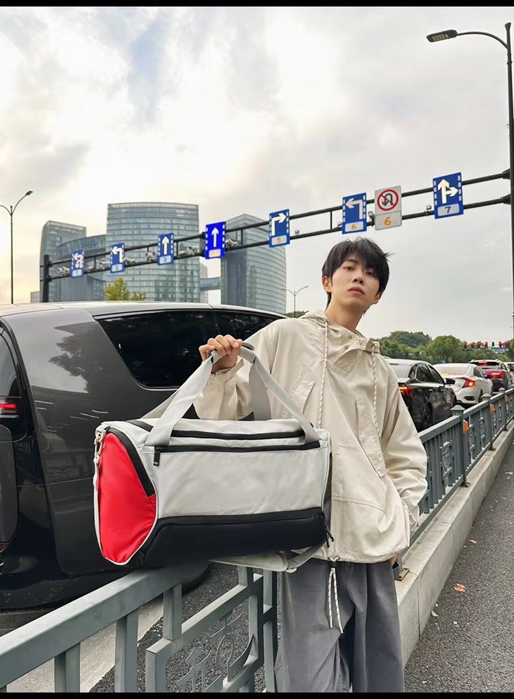Waterproof Sports Gym Fitness Yoga Bag Weekend Shoulder Travel Luggage Duffel Bag Handbag with Shoes Compartment detail image