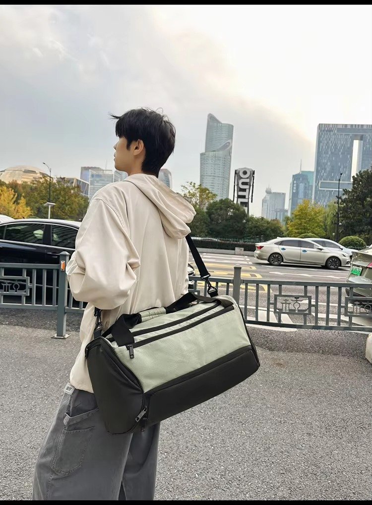 Waterproof Sports Gym Fitness Yoga Bag Weekend Shoulder Travel Luggage Duffel Bag Handbag with Shoes Compartment detail image