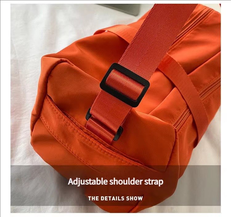 Large Capacity Solid Color Single Shoulder Crossbody Toast Bag Waterproof Sport Gym Fitness Travel Duffel Bag For detail image