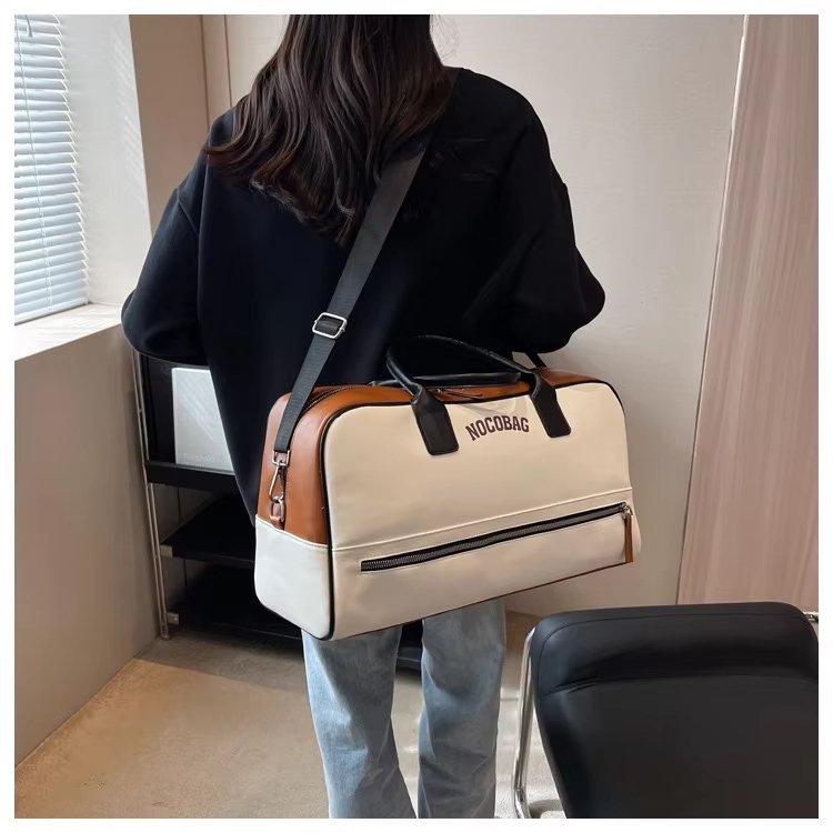 Waterproof PU Leather Business Travel Overnight Duffel Bag product detail
