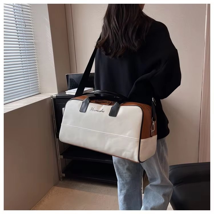 Waterproof PU Leather Business Travel Overnight Duffel Bag product detail