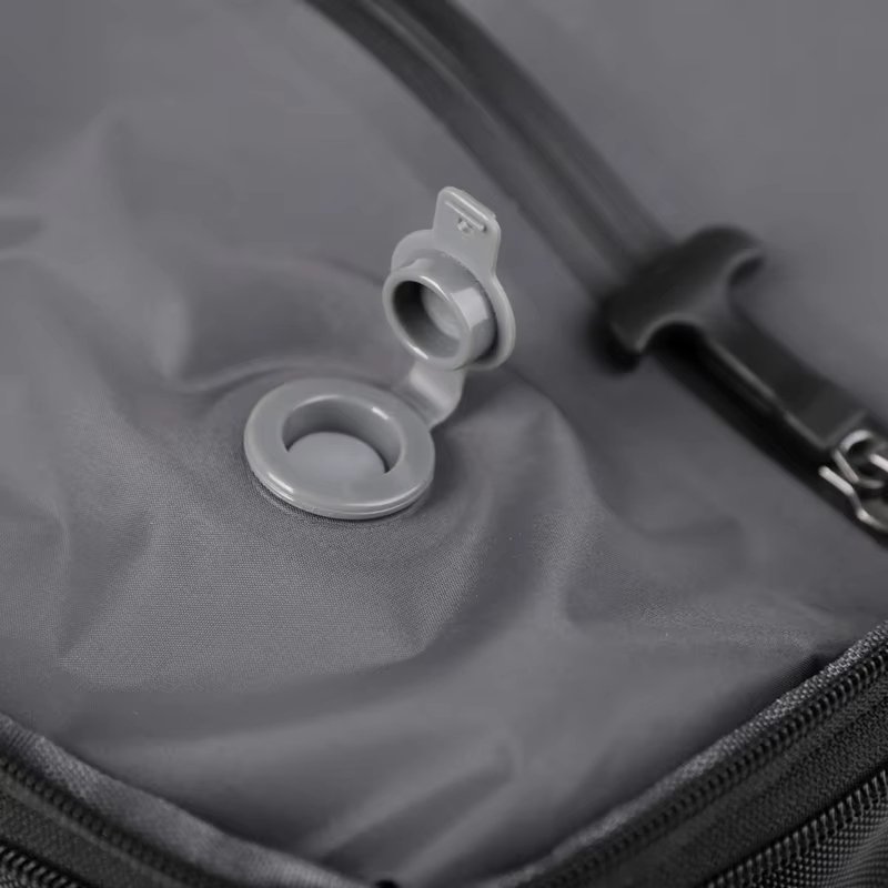 Water-Resistant Expandable Outdoor Travel Oxford Vacuum Backpack product detail
